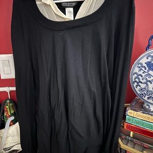 Jones New York Classic Black Top